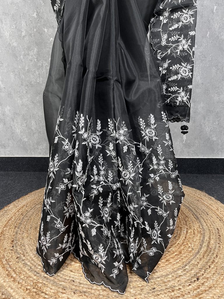 SEMI ORGANZA THREAD EMBROIDERY SAREE - Image 2