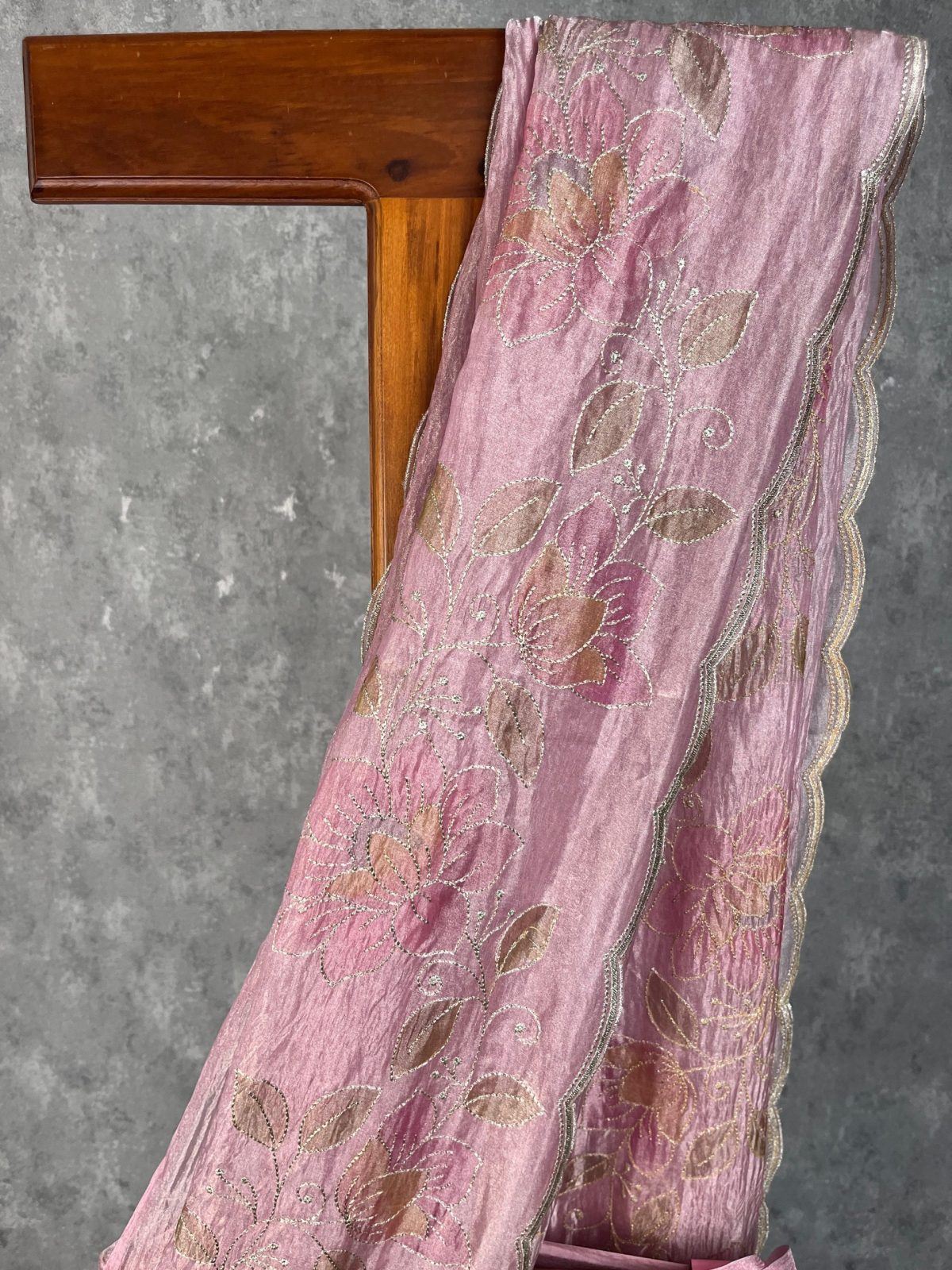 TISSUE SILK ORGANZA HAND PAINTED SAREE - Image 2