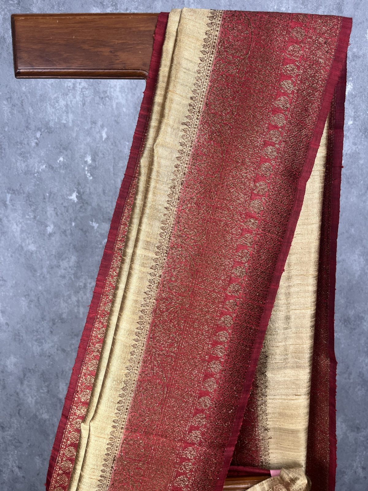 TUSSAR RAW SILK BANARASI SAREE - Image 2