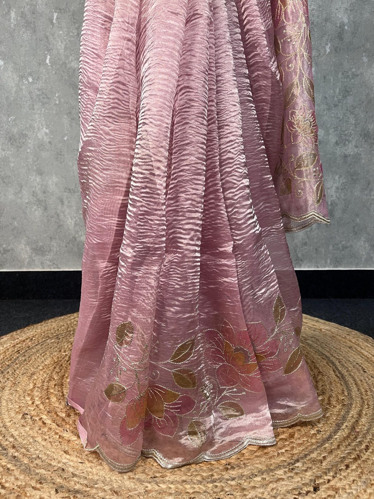 TISSUE SILK ORGANZA HAND PAINTED SAREE - Image 3