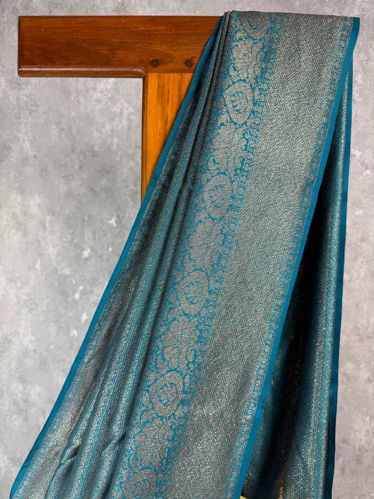 CHANDERI ANTIQUE ZARI BROCADE BANARASI SAREE - Image 2