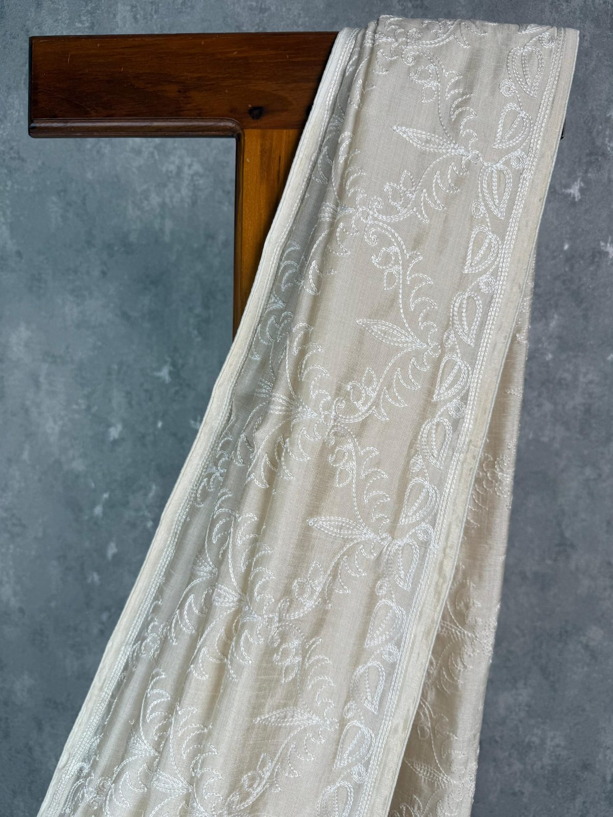 SEMI TUSSAR EMBROIDERY SAREE - Image 2