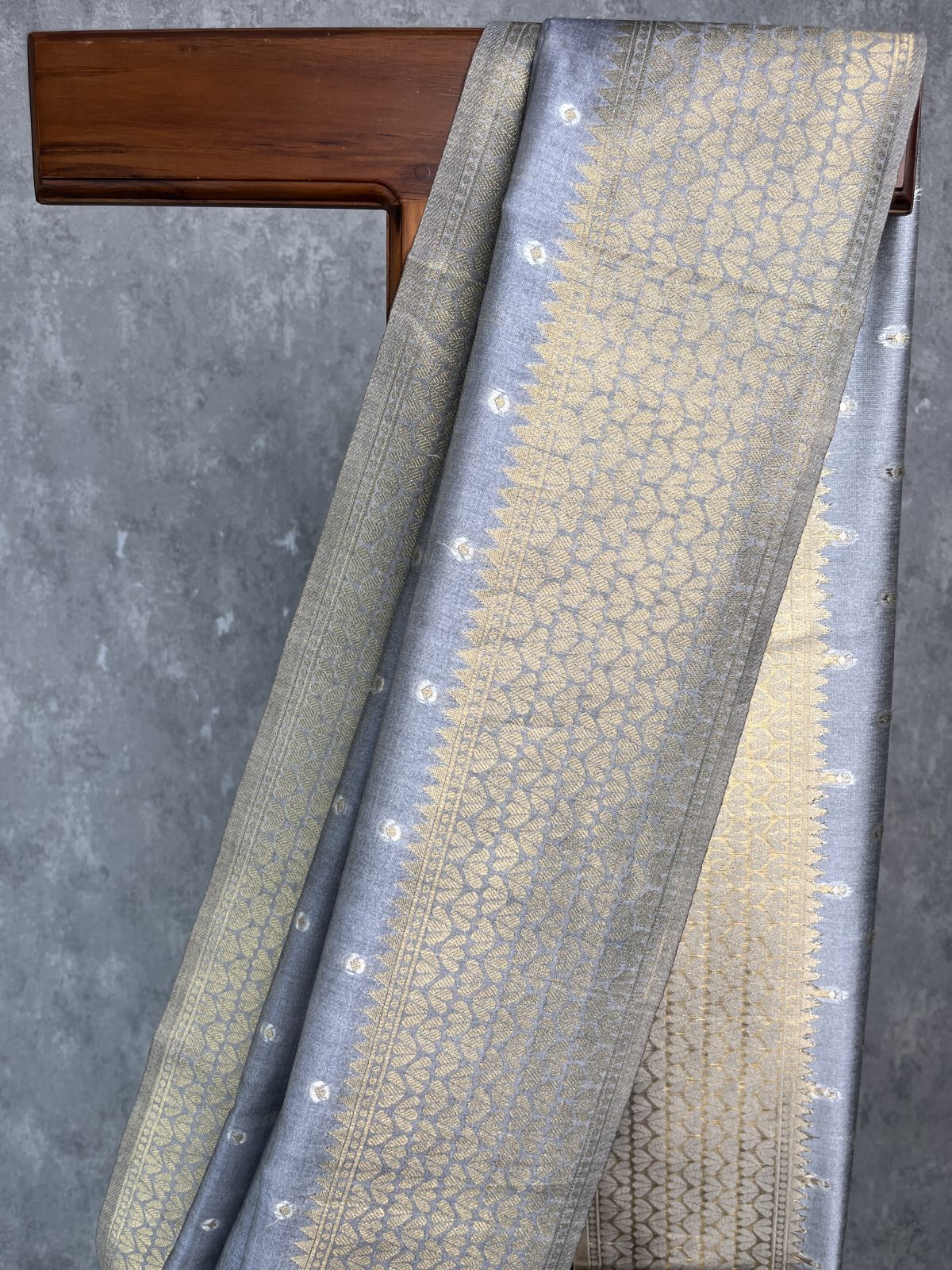 SEMI TUSSAR SILK WEAVING BANARASI SAREE - Image 2