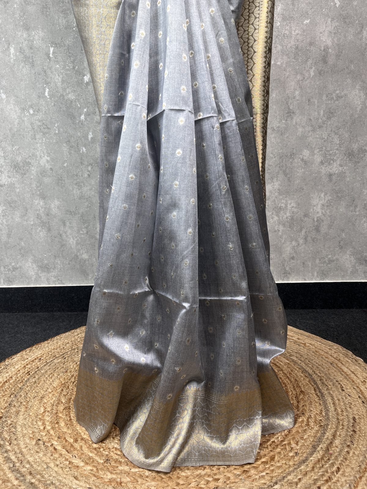 SEMI TUSSAR SILK WEAVING BANARASI SAREE - Image 3