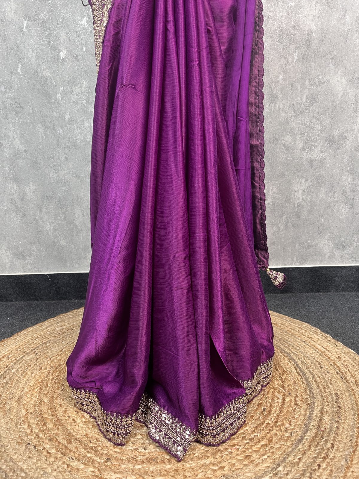 CREPE SILK EMBROIDERY SAREE - Image 3