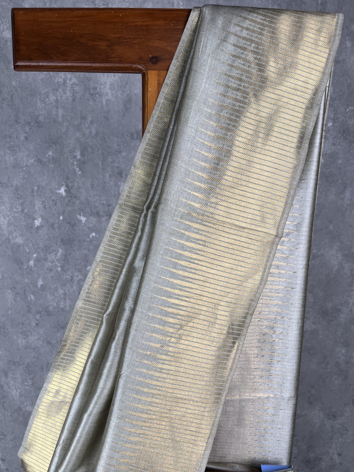 SEMI TUSSAR SILK WEAVING BANARASI SAREE - Image 2