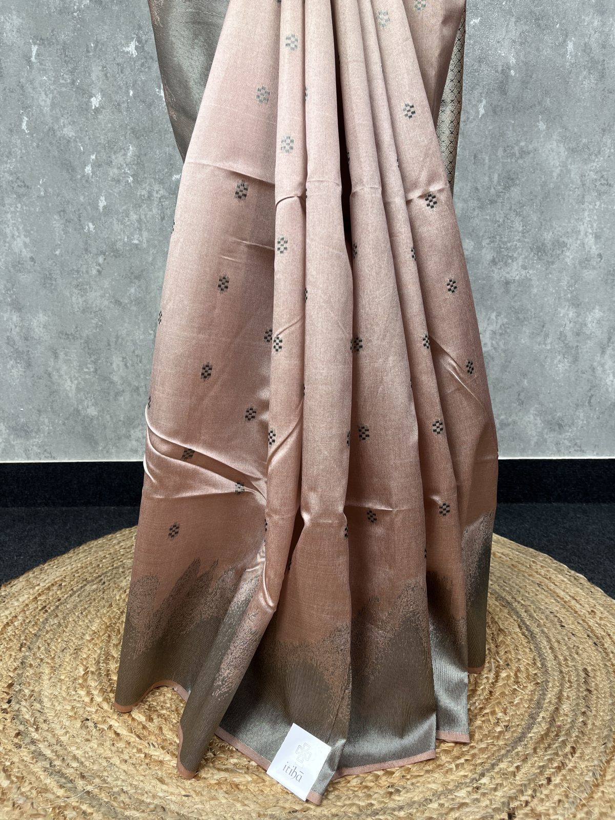 SEMI TUSSAR SILK WEAVING BANARASI SAREE - Image 3