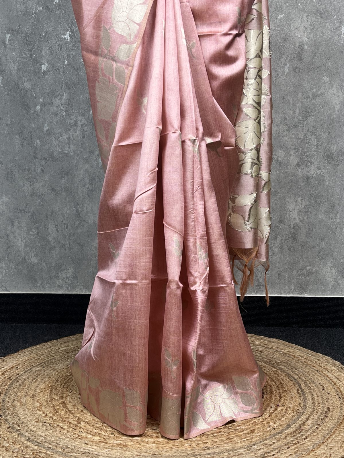 SEMI TUSSAR SILK WEAVING BANARASI SAREE - Image 3
