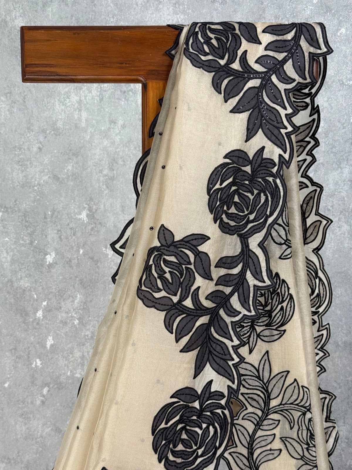 SILK ORGANZA EMBROIDERY SAREE - Image 2