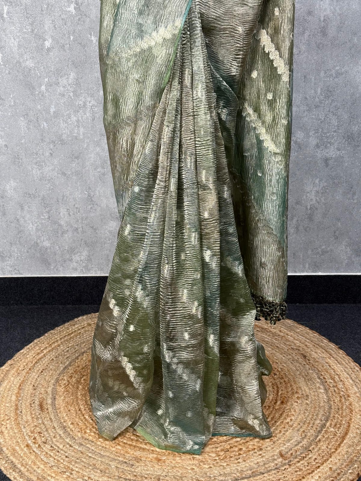 CRUSHED TISSUE ORGANZA BANARASI SAREE - Image 3