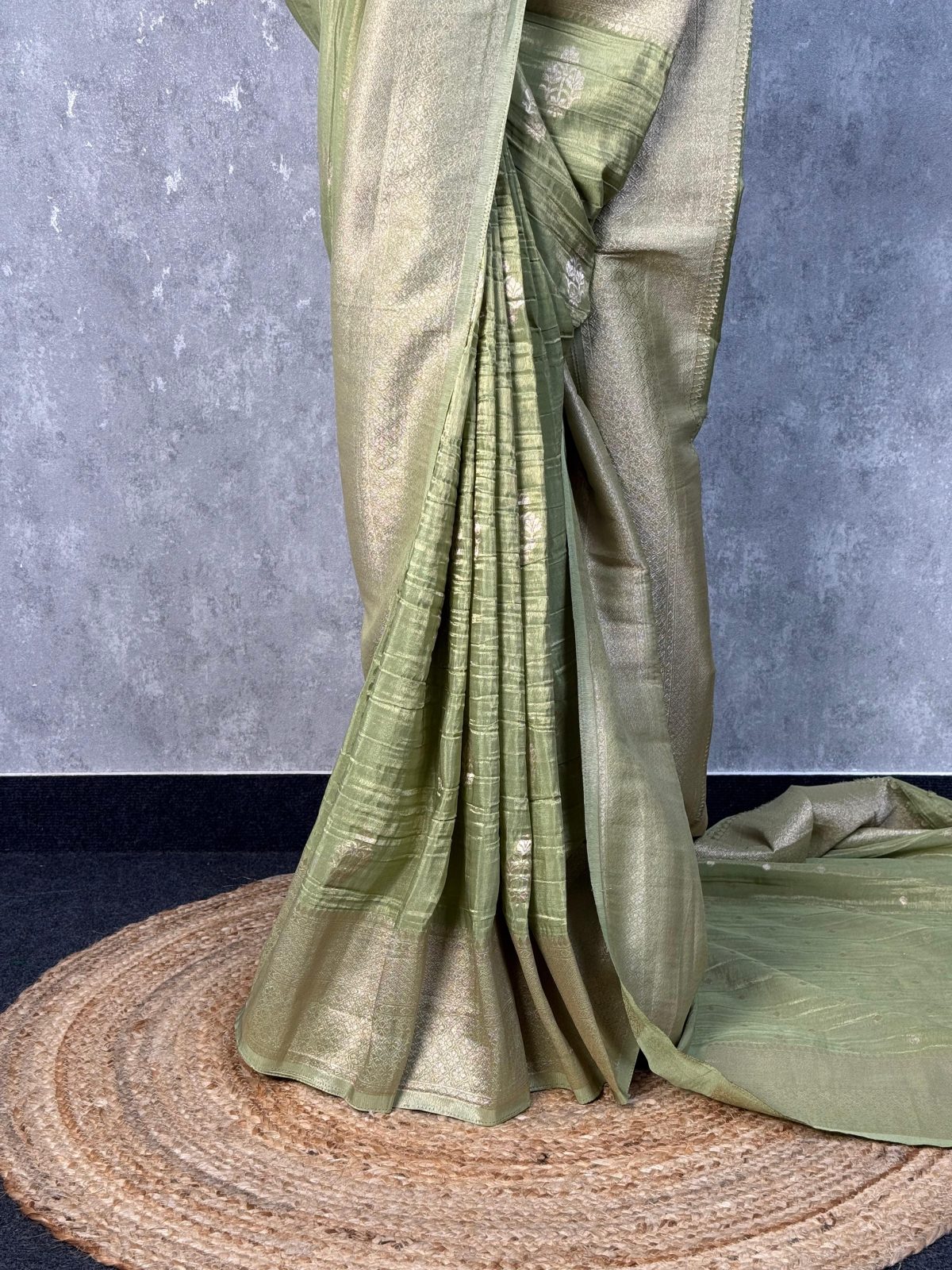 CRUSHED TISSUE GEORGETTE BANARASI SAREE - Image 3