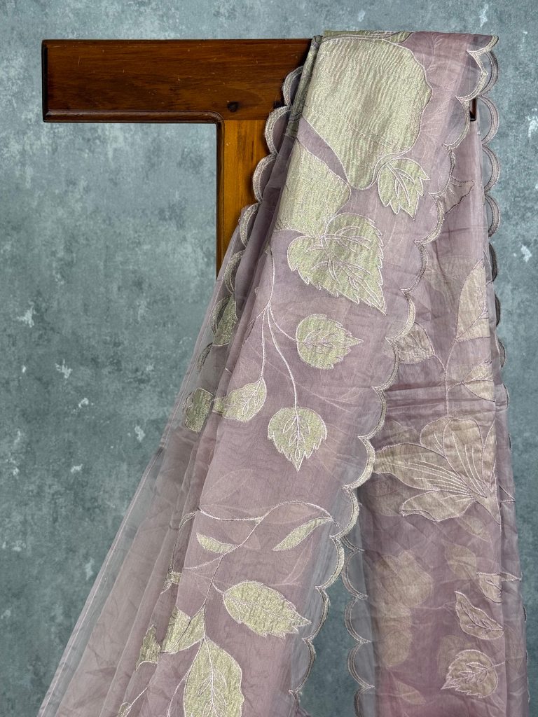 SEMI ORGANZA TISSUE APPLIQUE EMBROIDERY SAREE - Image 2