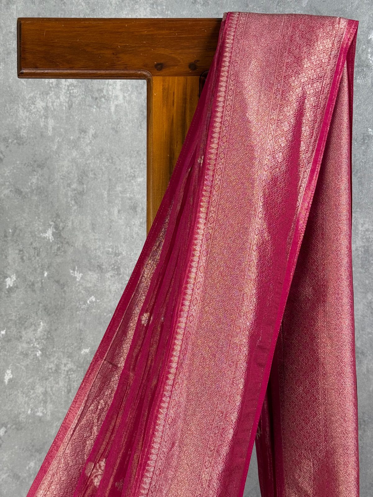 CRUSHED TISSUE SILK BANARASI SAREE - Image 2