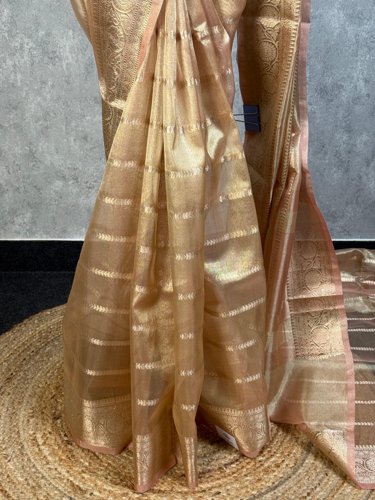 SEMI TISSUE ORGANZA BANARASI SAREE - Image 3