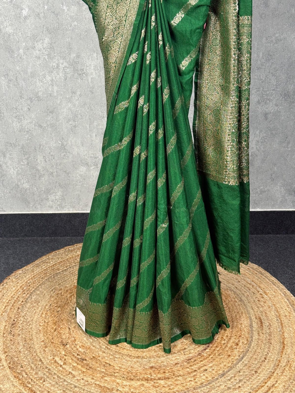SEMI GEORGETTE BANARASI SAREE - Image 3