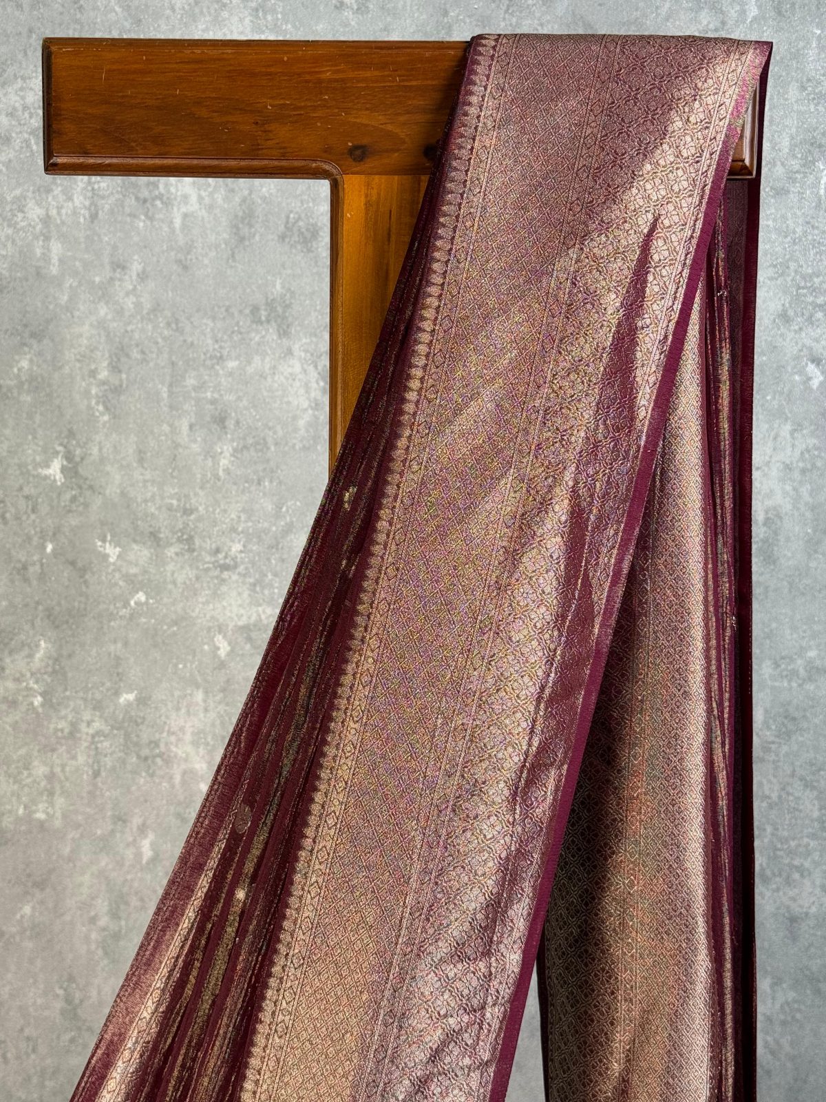 CRUSHED TISSUE SILK BANARASI SAREE - Image 2