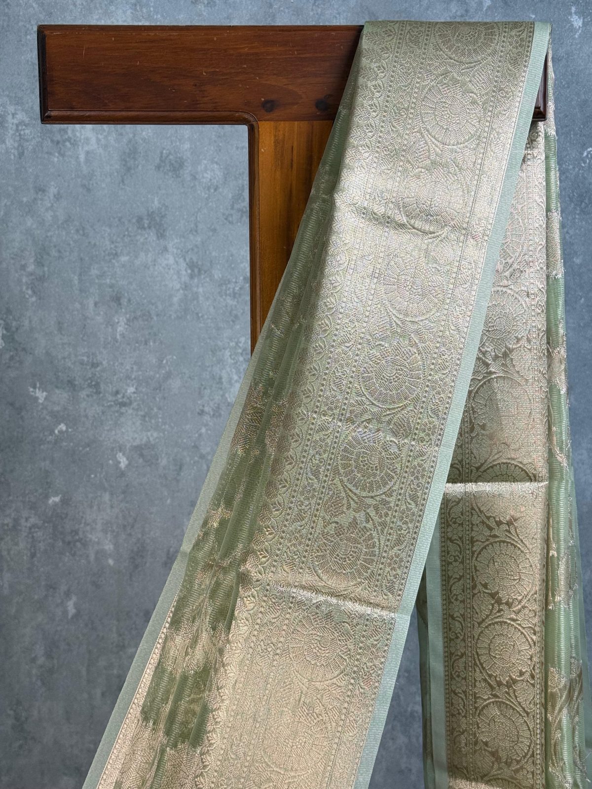 SEMI TISSUE ORGANZA JAAL BANARASI SAREE - Image 2