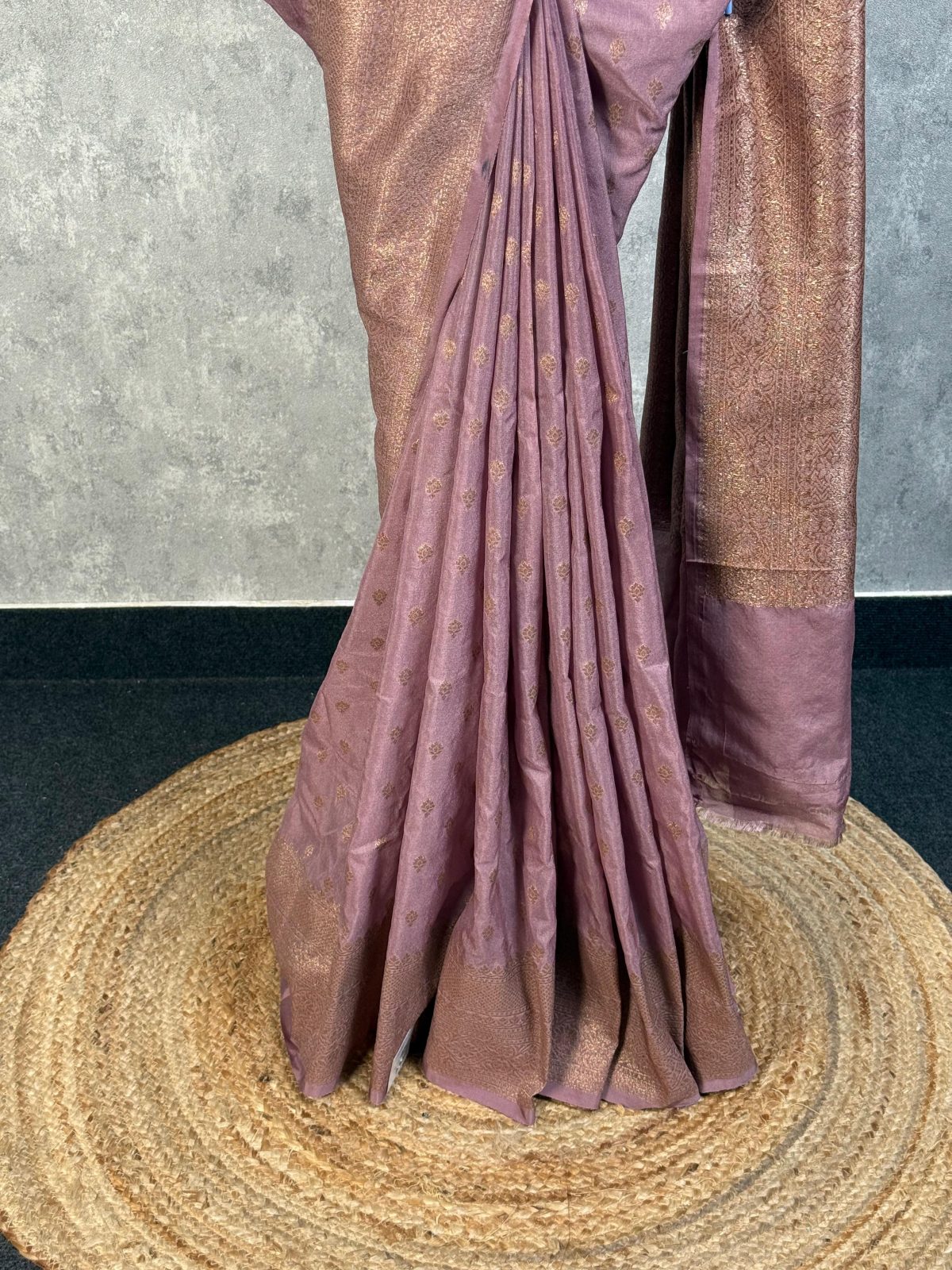 SEMI GEORGETTE ANTIQUE ZARI BANARASI SAREE - Image 3