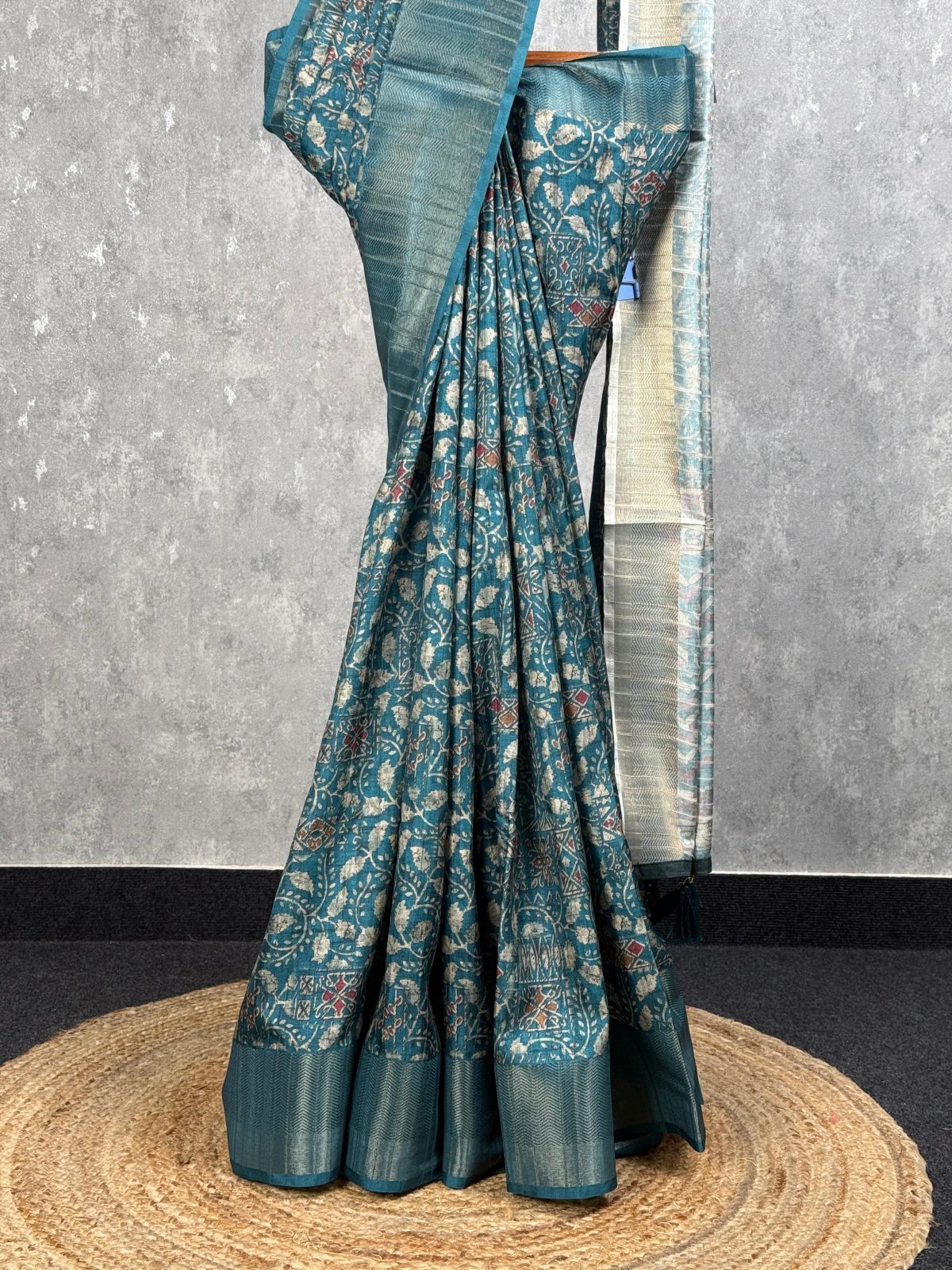 SEMI TUSSAR PRINTED BANARASI SAREE - Image 3