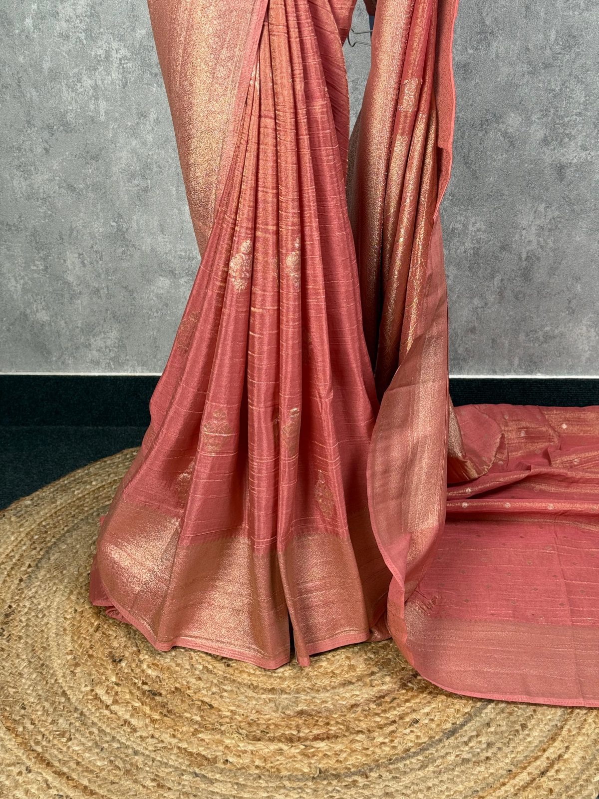 CRUSHED TISSUE SILK BANARASI SAREE - Image 3