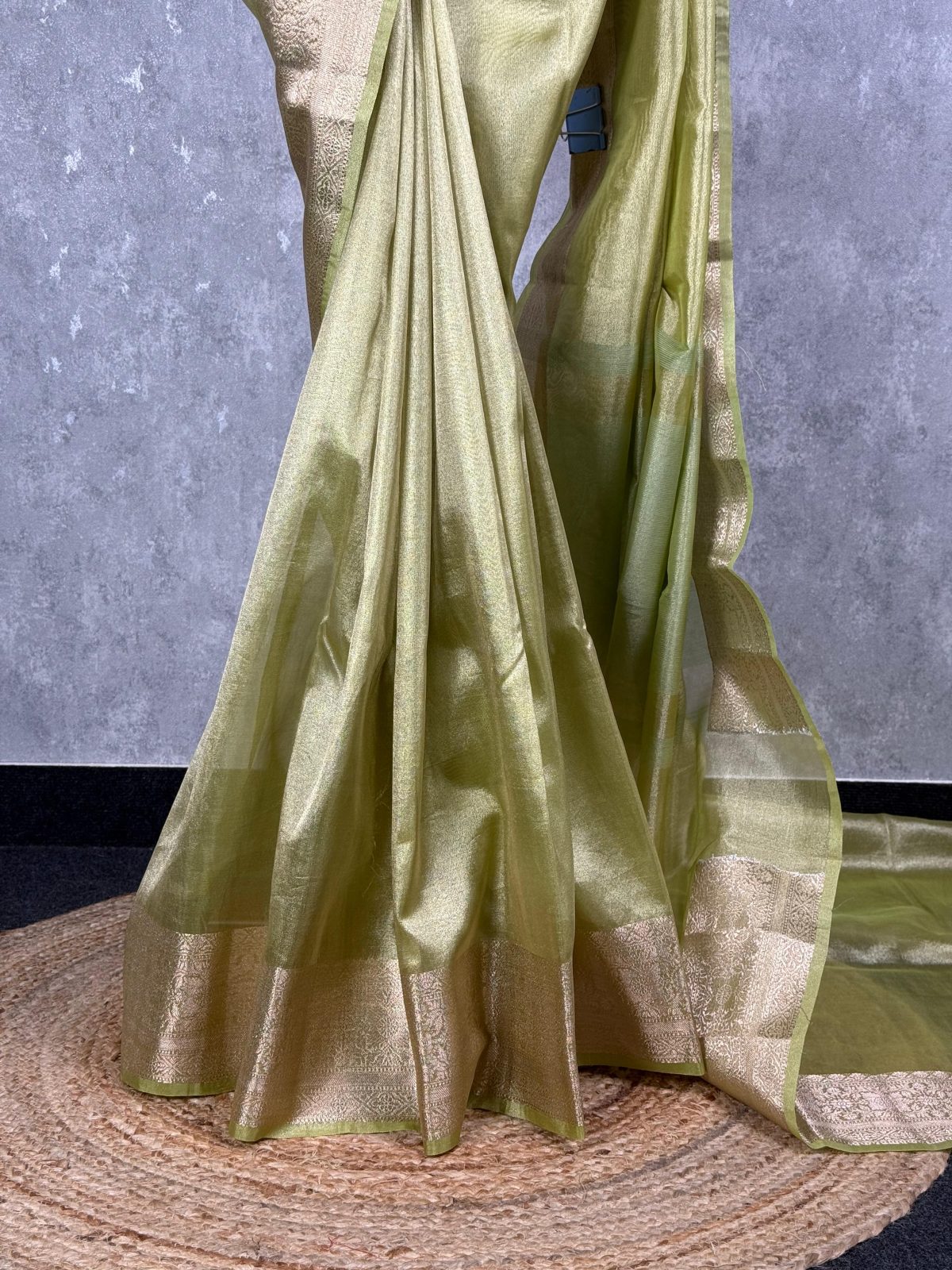 SEMI TISSUE ORGANZA BANARASI SAREE - Image 3