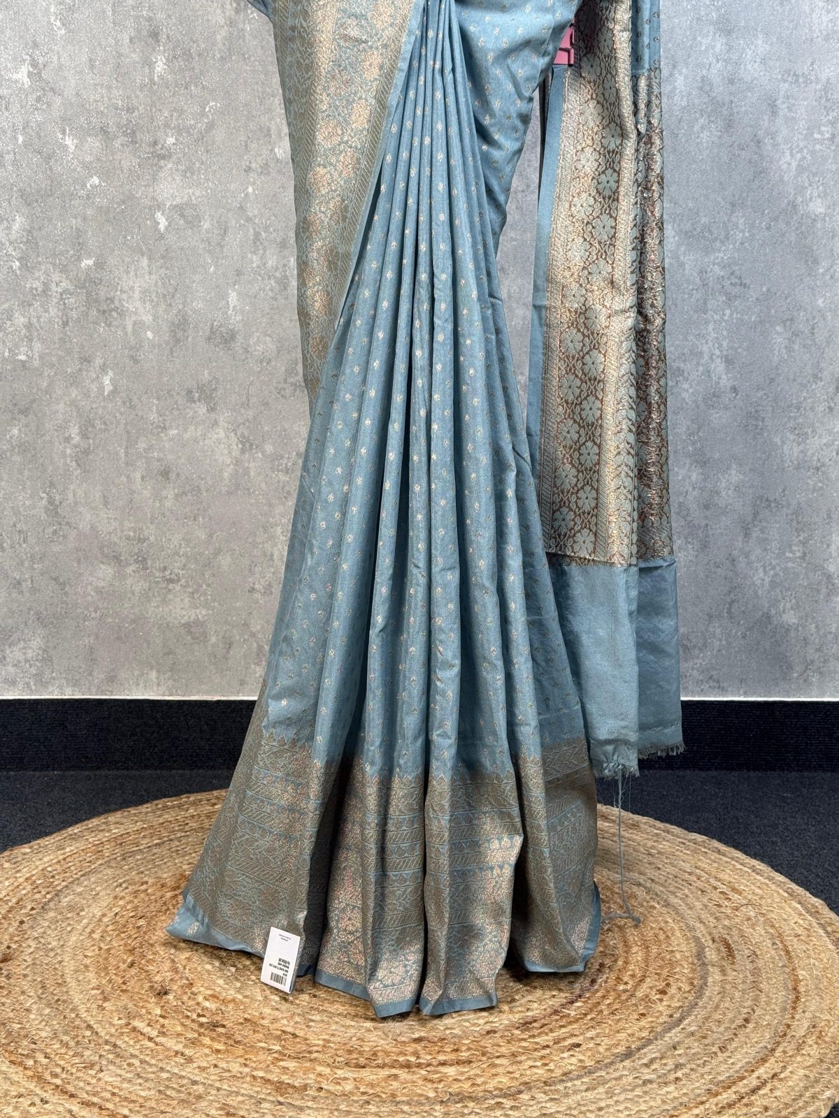 SEMI GEORGETTE ANTIQUE ZARI BANARASI SAREE - Image 3