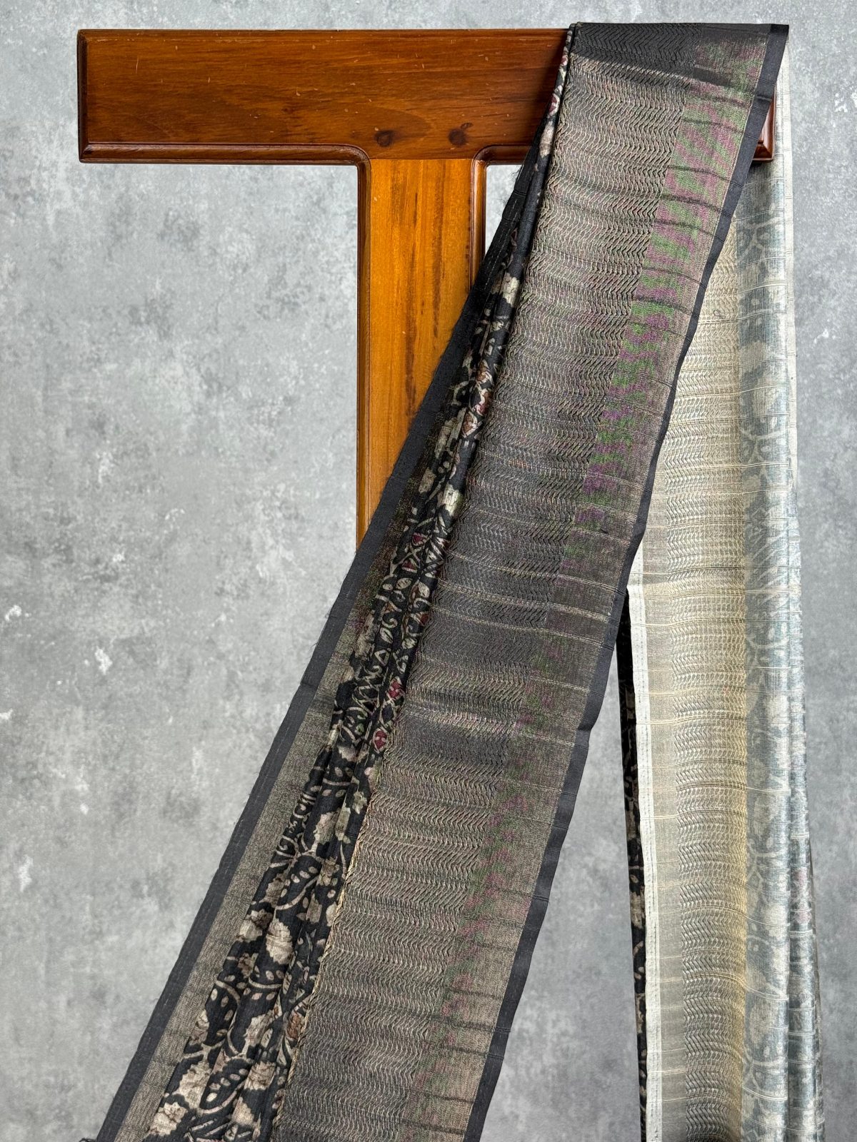 SEMI TUSSAR PRINTED BANARASI SAREE - Image 2