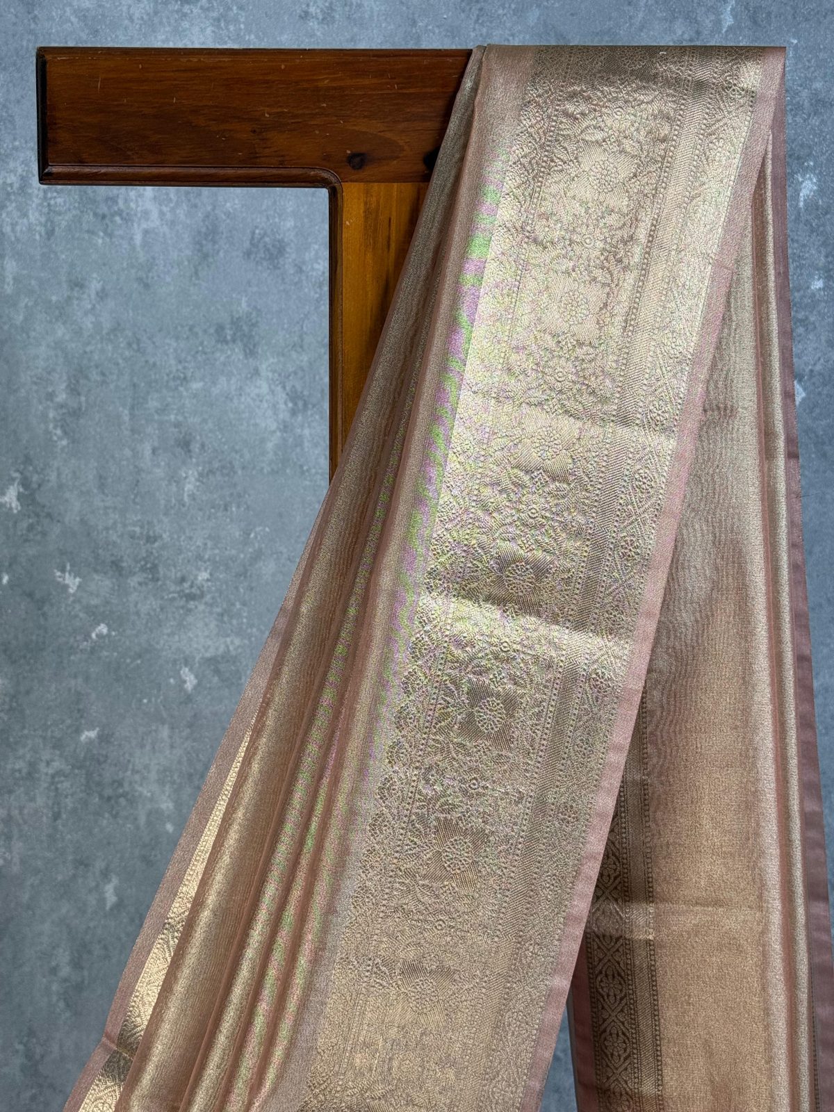 SEMI TISSUE ORGANZA BANARASI SAREE - Image 2