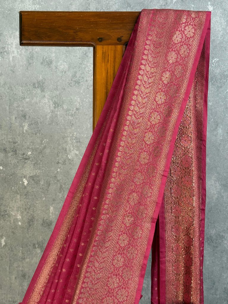 SEMI GEORGETTE ANTIQUE ZARI BANARASI SAREE - Image 2