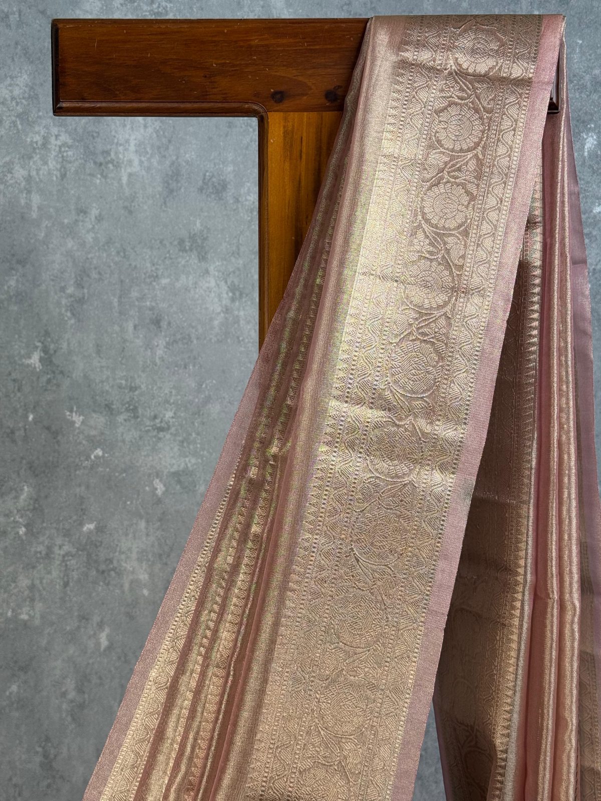 SEMI TISSUE ORGANZA BANARASI SAREE - Image 2
