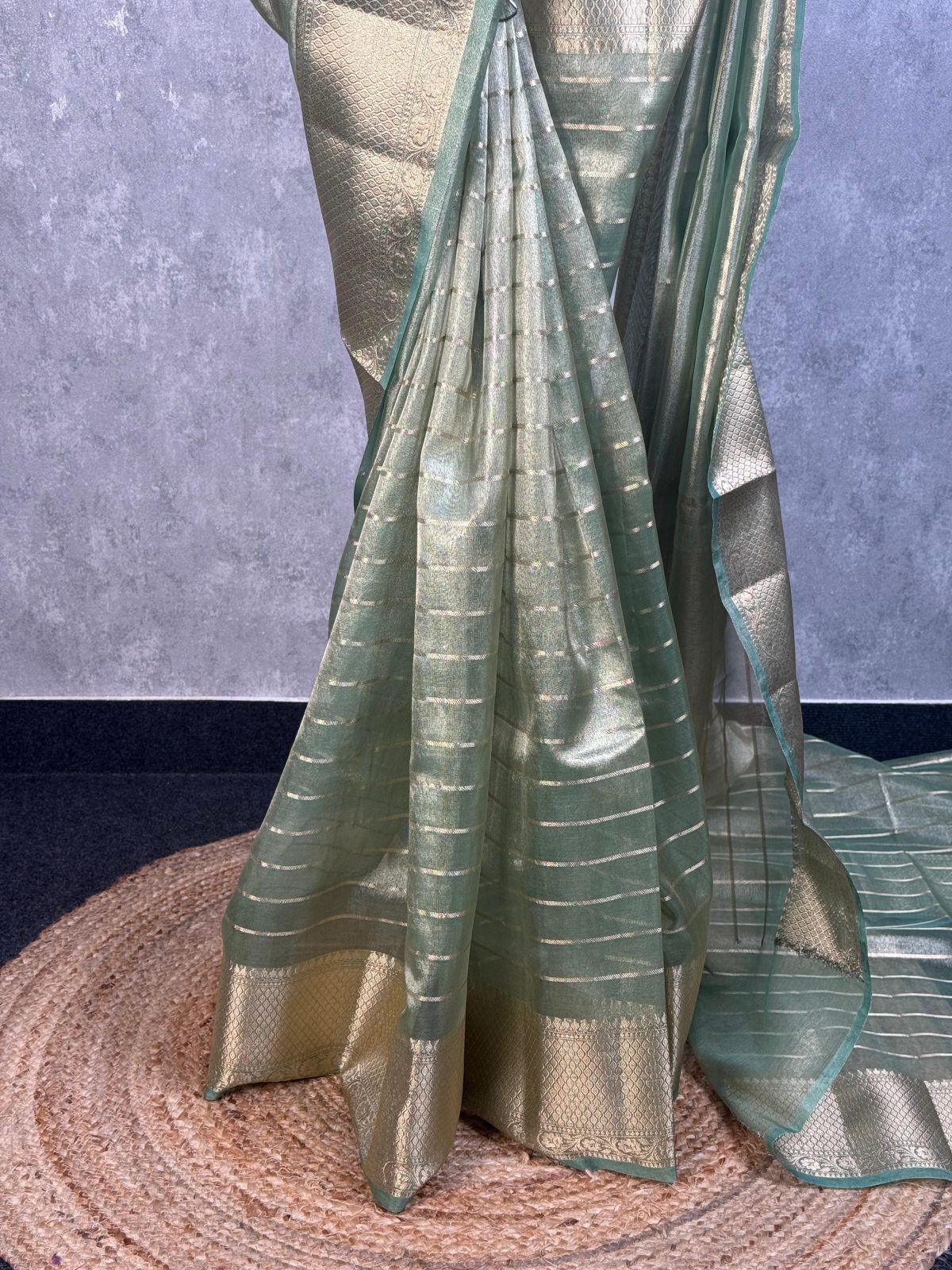 SEMI TISSUE ORGANZA BANARASI SAREE - Image 3