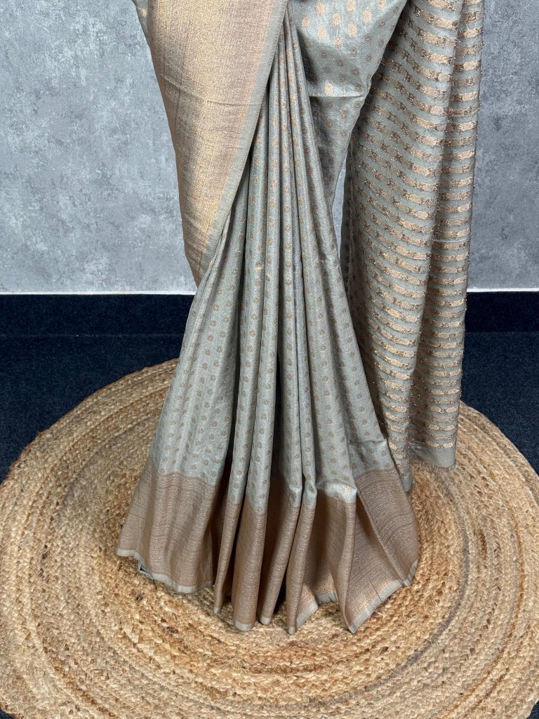 SEMI CREPE GOLD ZARI BANARASI SAREE - Image 3