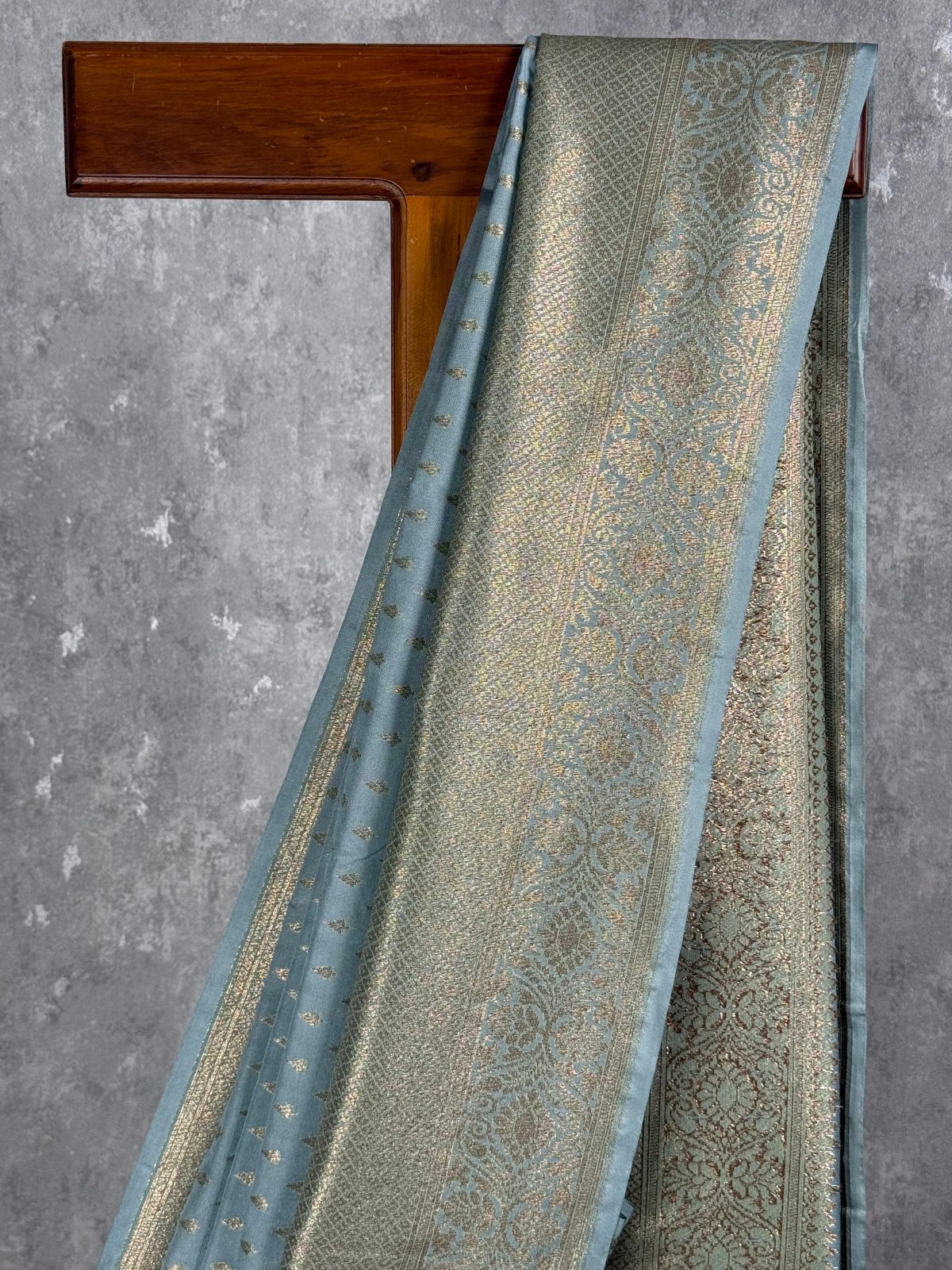 SEMI GEORGETTE ANTIQUE ZARI BANARASI SAREE - Image 2