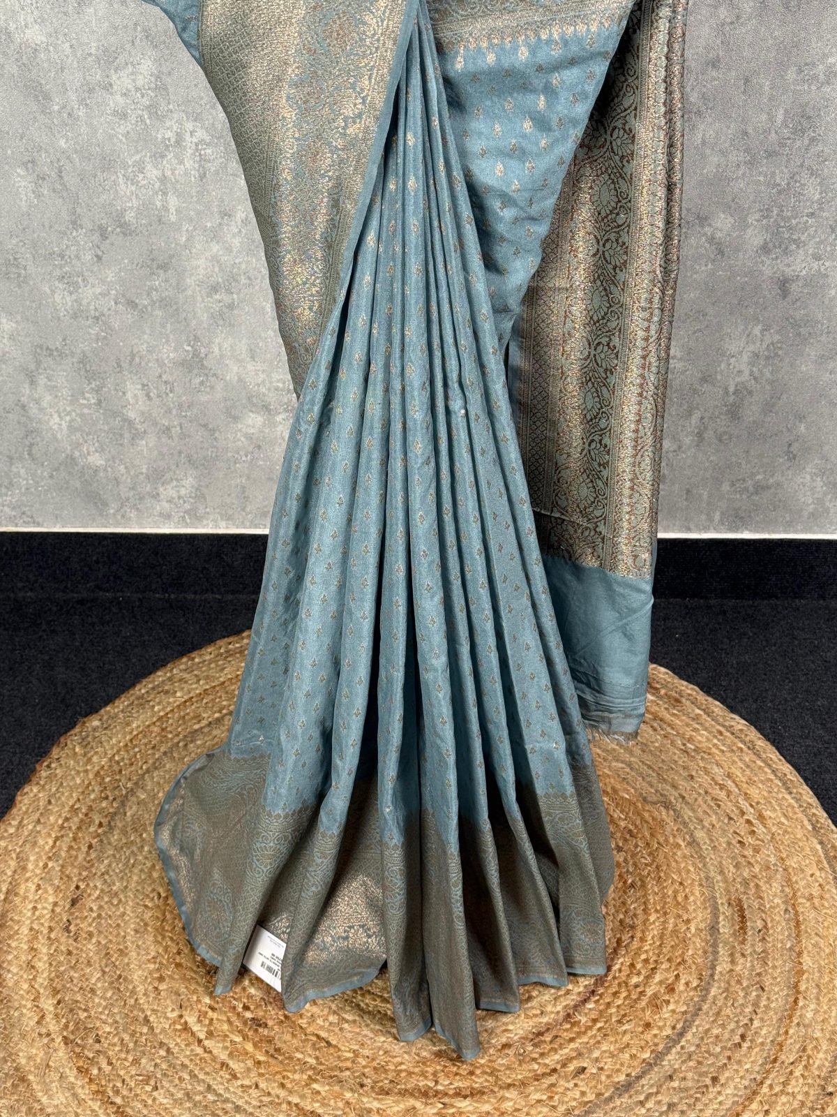 SEMI GEORGETTE ANTIQUE ZARI BANARASI SAREE - Image 3