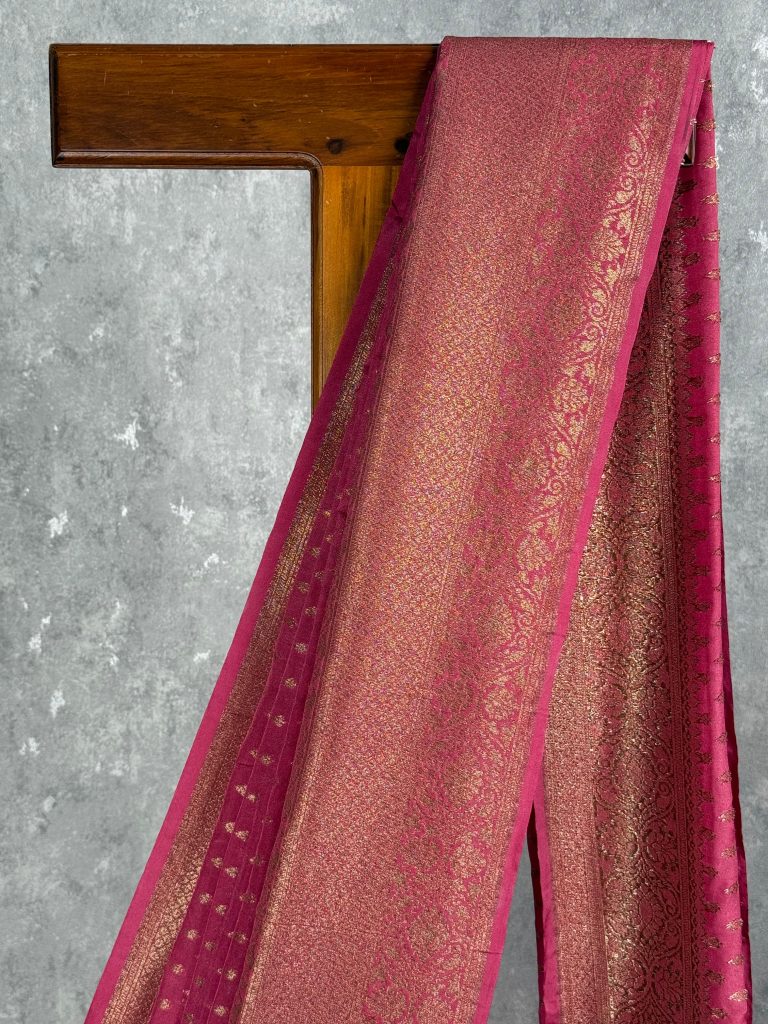 SEMI GEORGETTE ANTIQUE ZARI BANARASI SAREE - Image 2