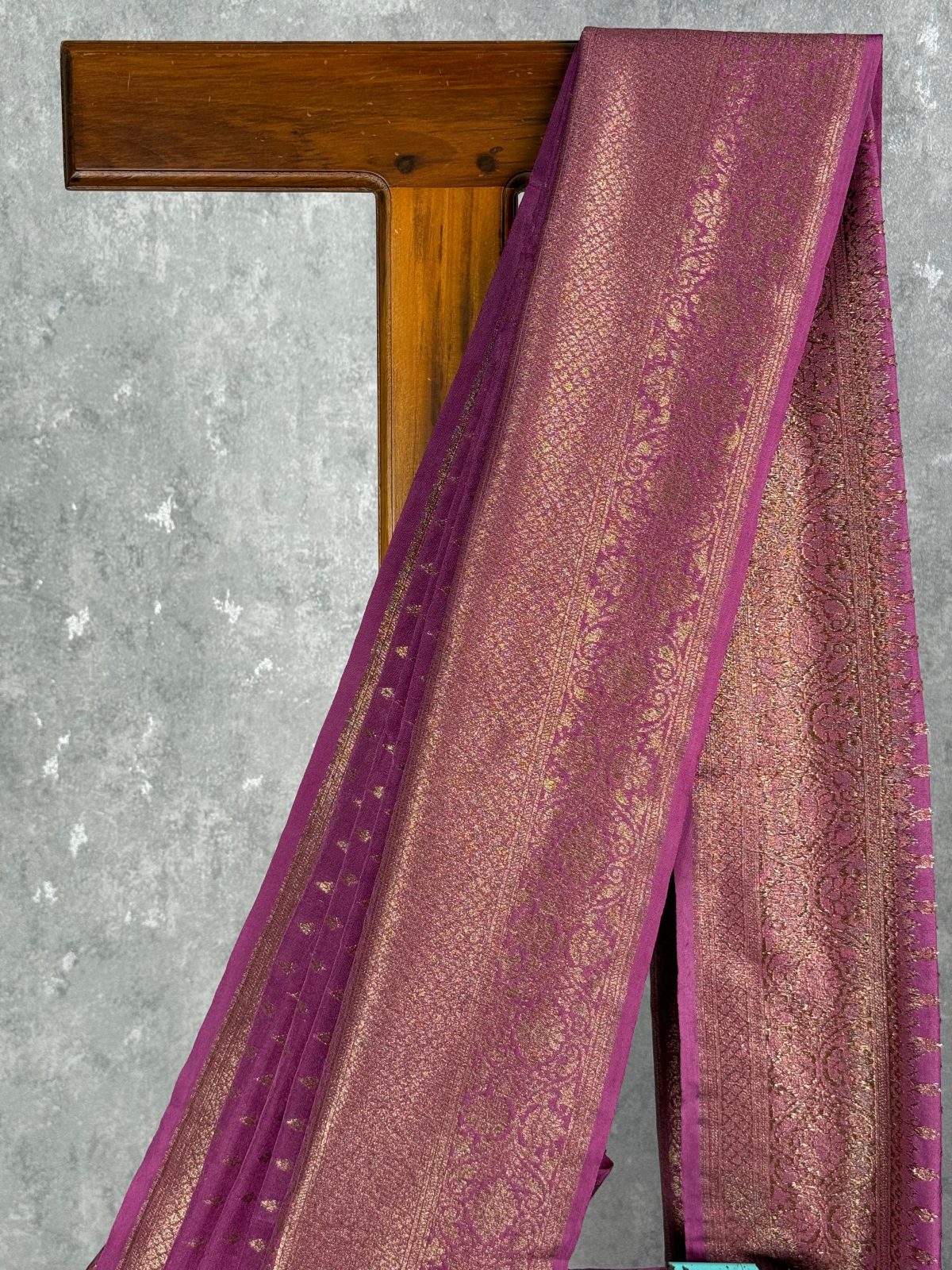SEMI GEORGETTE ANTIQUE ZARI BANARASI SAREE - Image 2