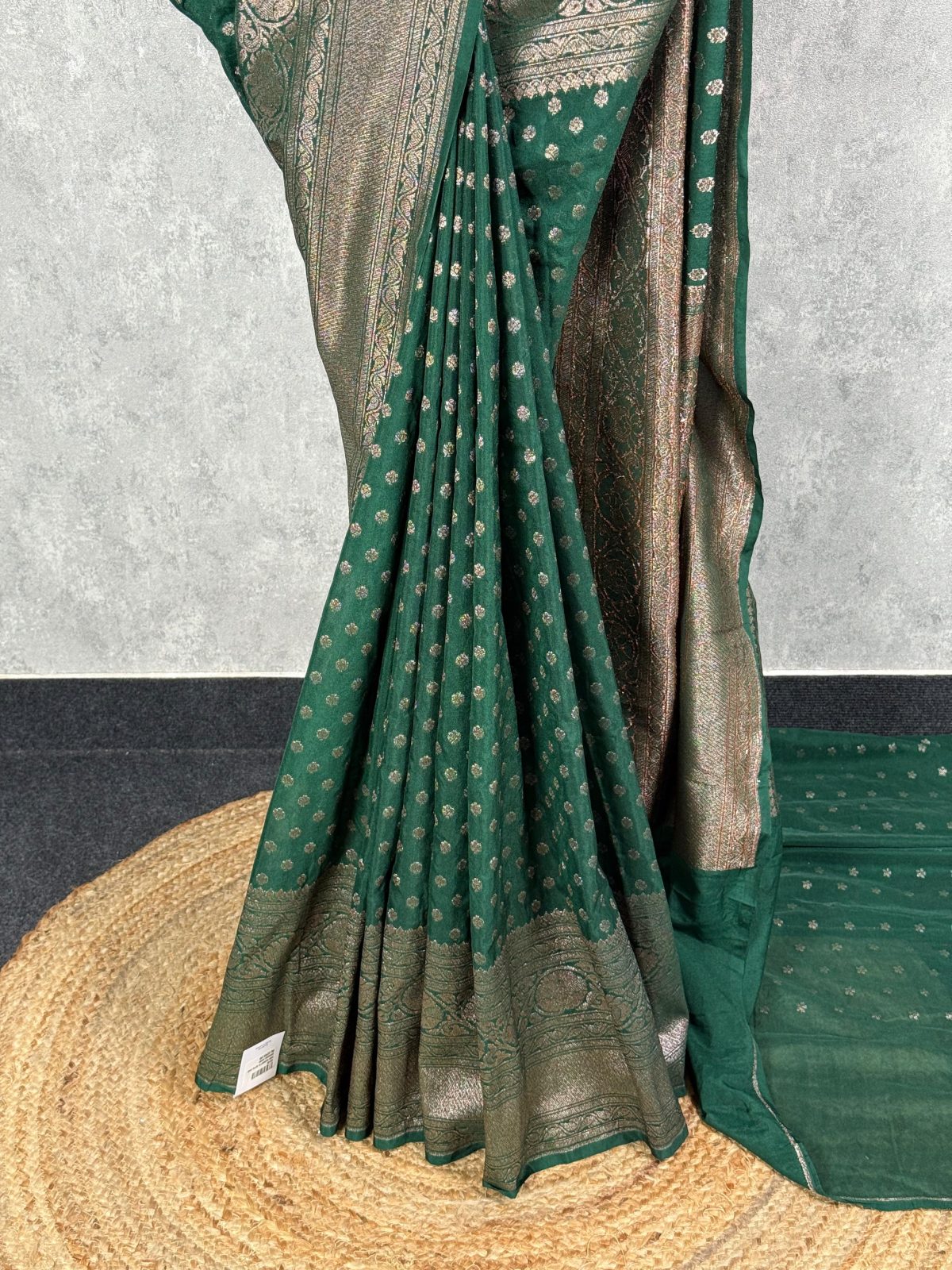 SEMI GEORGETTE ANTIQUE ZARI BANARASI SAREE - Image 3