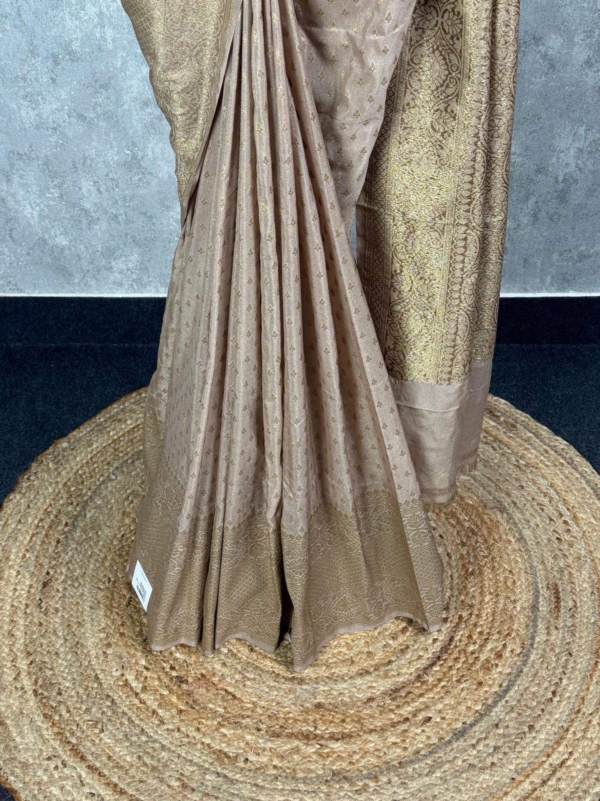 SEMI GEORGETTE ANTIQUE ZARI BANARASI SAREE - Image 3