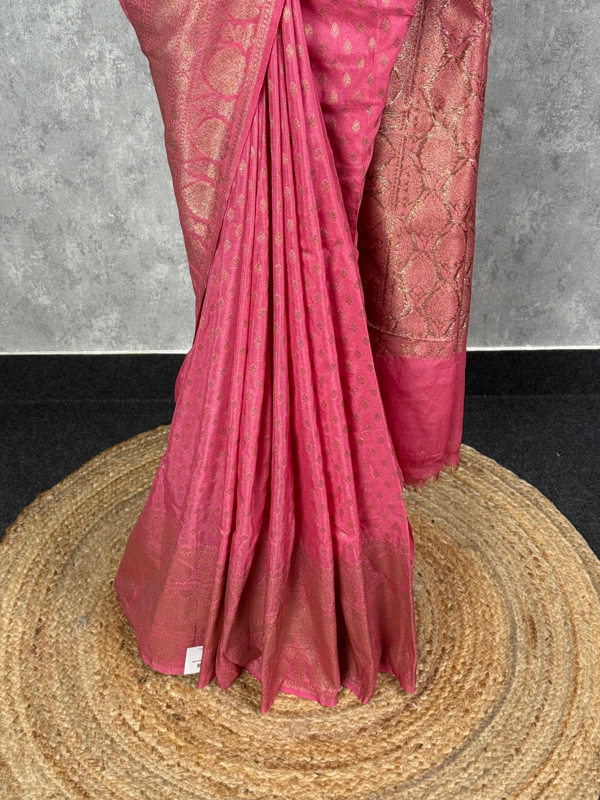SEMI GEORGETTE ANTIQUE ZARI BANARASI SAREE - Image 3