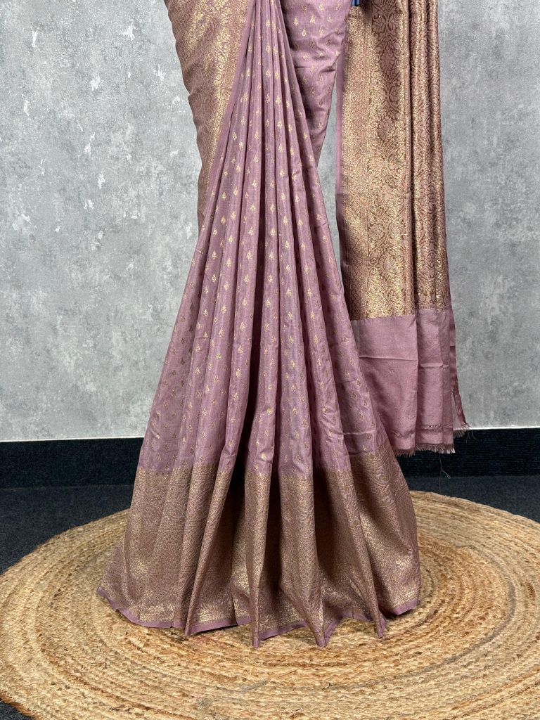 SEMI GEORGETTE ANTIQUE ZARI BANARASI SAREE - Image 3