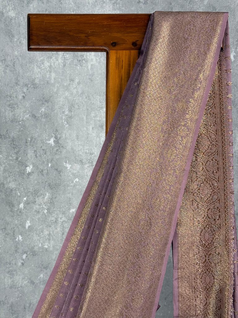 SEMI GEORGETTE ANTIQUE ZARI BANARASI SAREE - Image 2