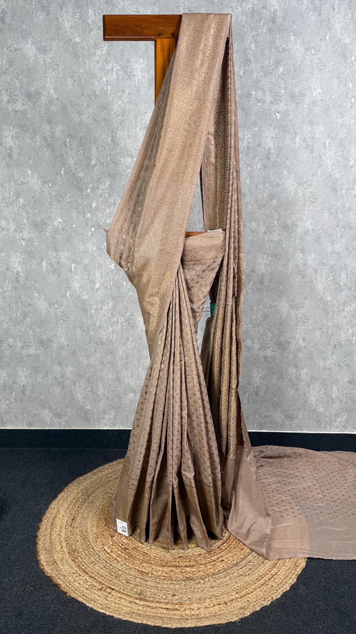 SEMI GEORGETTE ANTIQUE ZARI BANARASI SAREE
